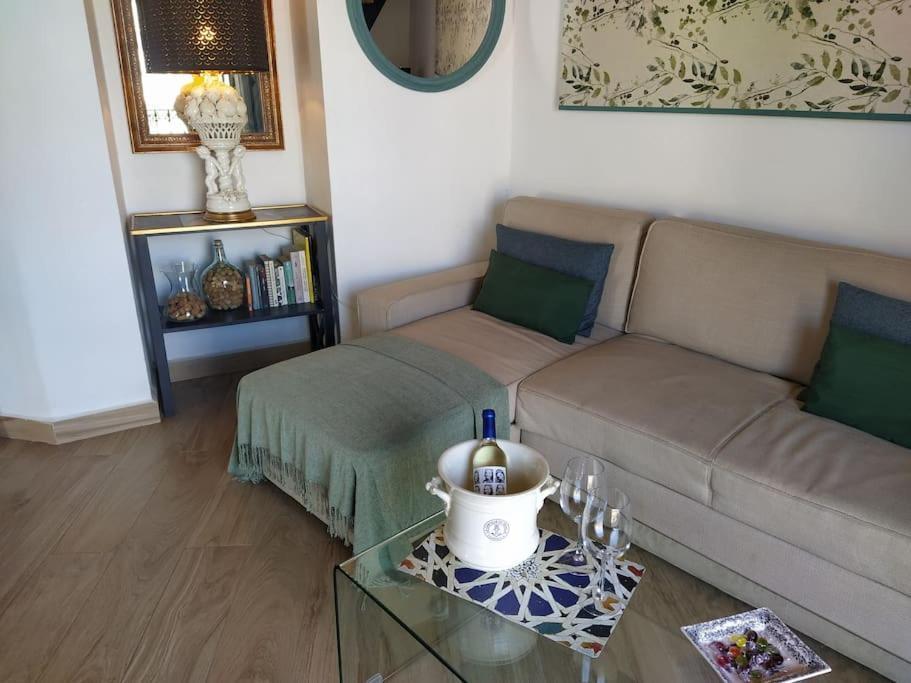 Casa Mora Triana Apartment Seville Exterior photo
